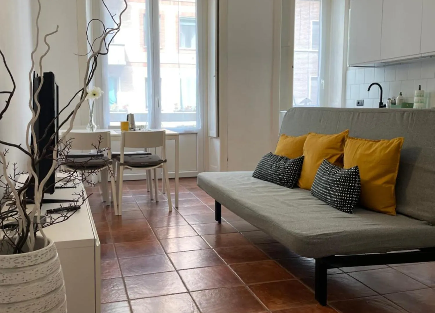 Bilocale Spazioso A Lambrate Milan